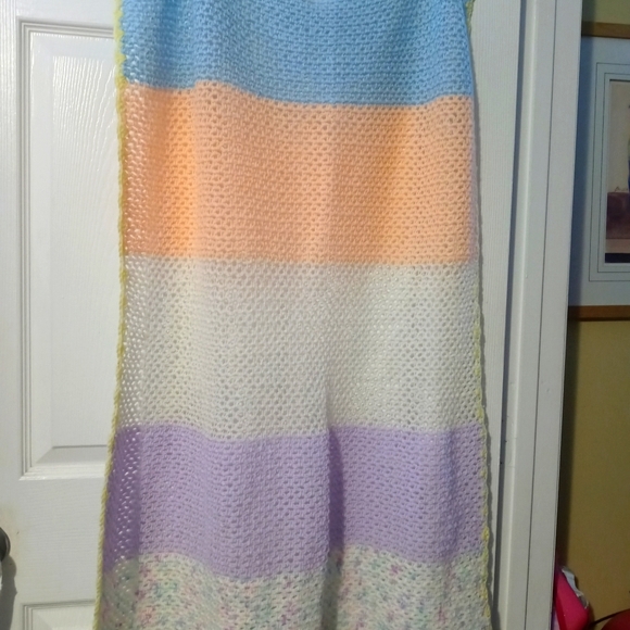 🌅🏫BEAUTIFUL&BRIGHT CROCHET🏩🗻🌉 - Picture 1 of 9